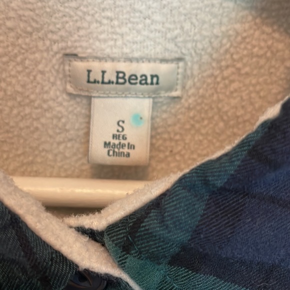 Fleeced Lined Flannel LL Bean - Picture 2 of 3